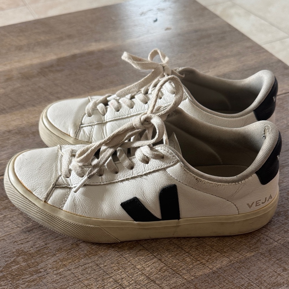 Veja Cream Sneakers with Black Details